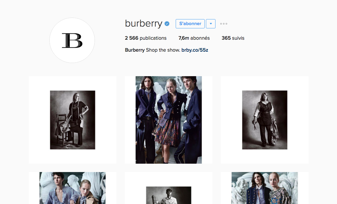 burberry-social-media-presence-instagram-social-wall